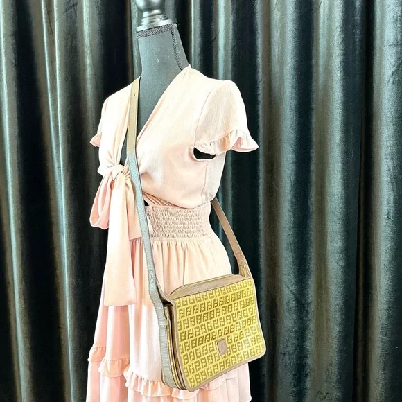 FENDI vintage Zucca canvas crossbody bag - Picture 2 of 15